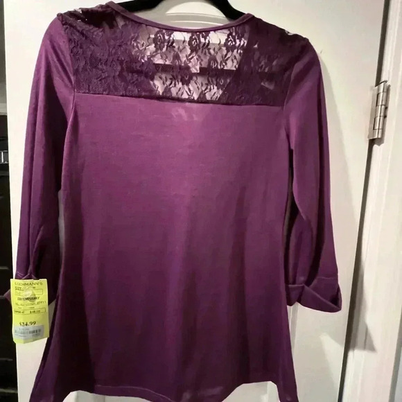 ~S.H.E~ Top - Medium - Picture 3 of 5